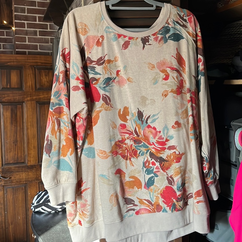 Bnwot sweatshirt.